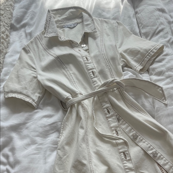 Stradivarius Cream Button-Up Blouse - Picture 1 of 4
